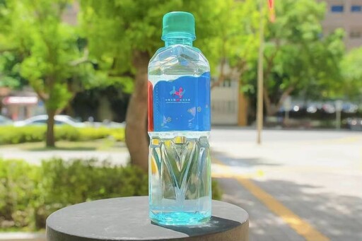 國慶唯一指定用水 台塩海洋鹼性離子水六度獲國家御用穩居機能水首席品牌