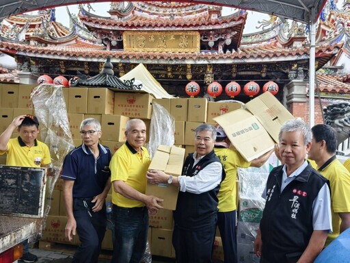 台中樂成宮攜手民眾支持捐出普品3500箱、白米55000斤