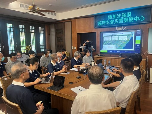 證嚴法師關懷花蓮光復災情 顏博文執行長啟動勘災