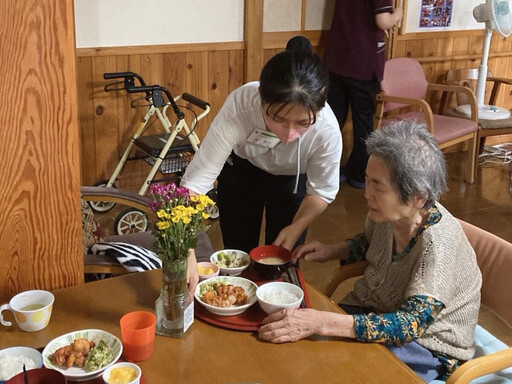勇闖世界四國!輔英科大海外探索營隊 師生跨海實習大躍進