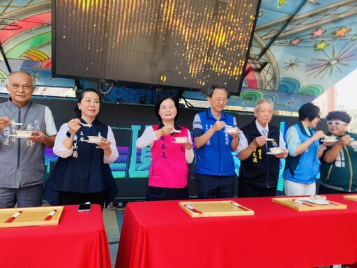 2025北港糕餅麻油節 萬人朝聖飄香開場