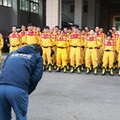 支援花蓮災區特搜隊返抵高雄 陳其邁前往迎接深深一鞠躬感謝