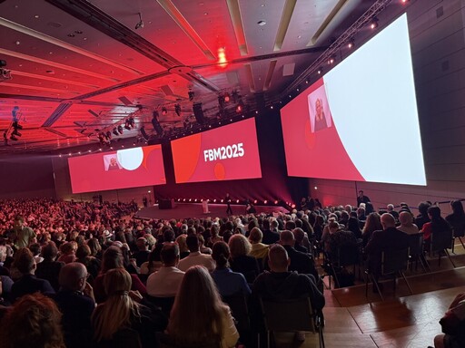 BookAI書僮征服法蘭克福！用中文秒懂英文書