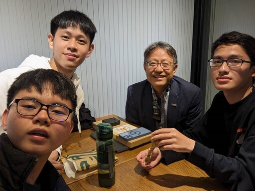 學長搭橋學弟接棒 聖約翰樺漢菁英班三學子昆山實習成果豐碩