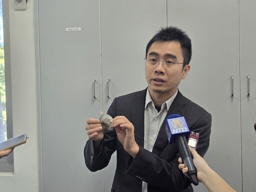 興大研發有聽覺的衣服 未來可運用於聽診、溝通與AI聊天機器人對話