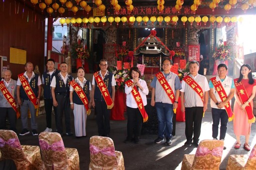 嘉邑角仔寮頂安宮罕見「男相」觀音佛祖佛誕祝壽典禮 黃敏惠祈求國泰民安