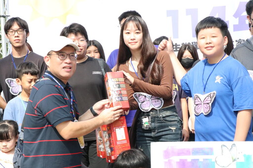 舞蝶同樂『芋』你相遇 雲林家扶300位認養人與認養童相聚林內