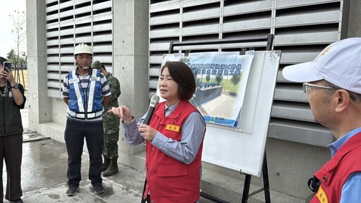 鳳凰颱風逼近 屏東列入警戒區 周春米縣長籲鄉親嚴防強風豪雨