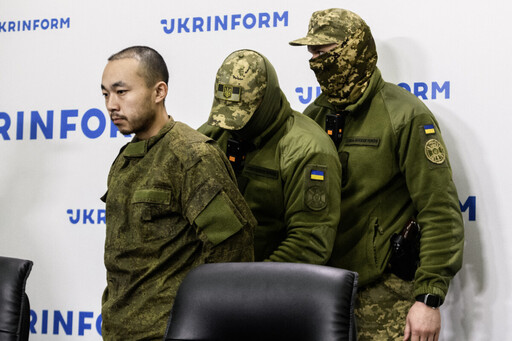 籌碼與底線:戰俘、談判與人道法的當代演變╱魯云湘