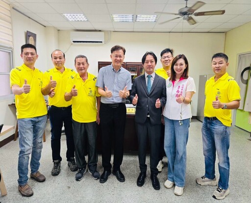 李雨庭陪同見證37份希望!林園扶輪社助學活動 孩子手寫卡片暖哭全場