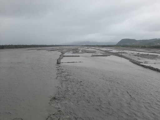 極端氣候挑戰加劇 臺東縣府持續加速卑南溪水覆蓋修復