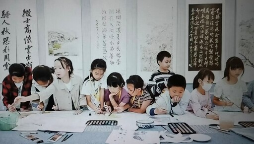 第十二屆海峽兩岸老少書畫交流活動在廈舉辦