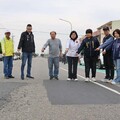 張麗善會勘縣道160線路面工程 提升用路人安全及生活品質