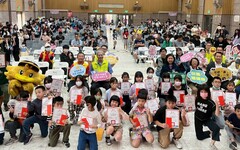 3,989幅畫童心反毒宣言 港都反毒盃掀起孩子最勇敢色彩