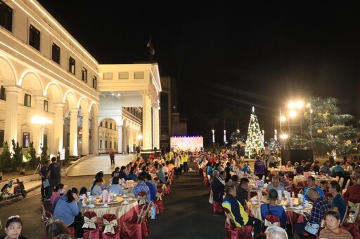 400萬物資暖進1866戶!議會送暖15年 一桌桌都是高雄人的愛