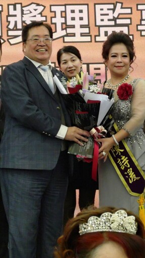 世界華人工商婦女企管協會 宜蘭分會長交接場面溫馨