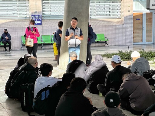 陸軍及空軍役男入營報到 臺東軍人服務站叮嚀祝福