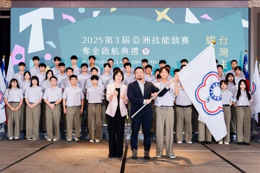 中彰投分署培訓國手奪亞洲技能競賽11獎項 陳祈聖奪家具木工職類金牌