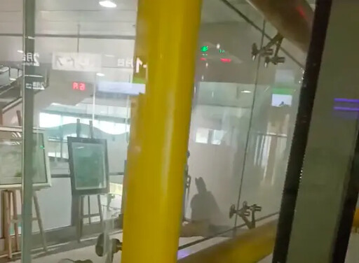員林車站8旅客受困電梯內 台鐵急通報維修