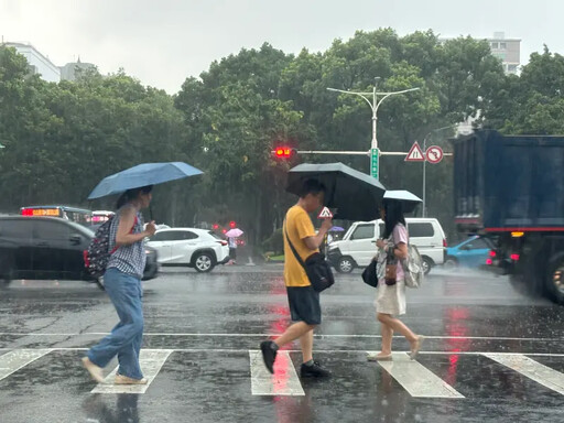 冷心低壓通過通過 氣象署：留意午後雷陣雨