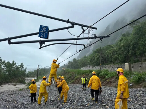 台鐵明日全面復駛 2處公路8月中旬搶通