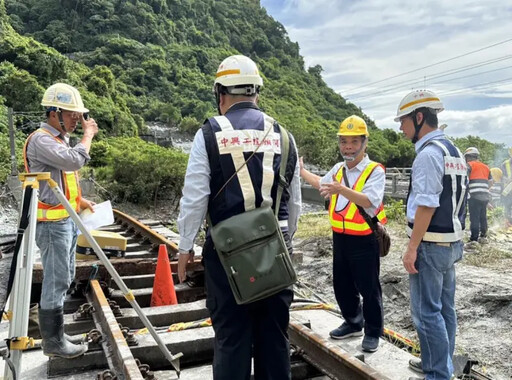 台鐵加速搶修 小清水溪橋改單跨鋼桁架橋