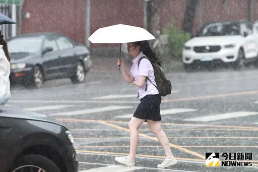 雷雨當空！澎湖機場暫停地面作業