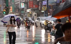 雷雨轟炸！嘉義機場15點30分起暫停地面作業