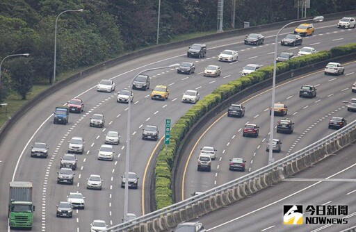 國慶假期湧車潮 上午5大路段恐壅塞