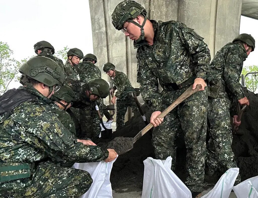 強颱康芮來襲 第三作戰區1萬兵力待命防災