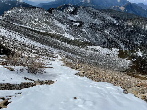 雪季登山 雪霸處在雪山增設「輔助引導樁」