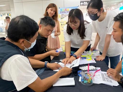 信義房屋社區一家助攻團隊 舊衣再生幫毛孩