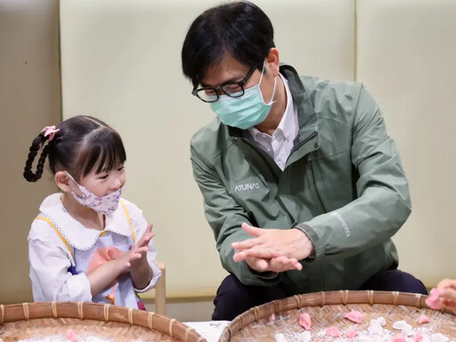 調高擴大補助 陳其邁：成為慢飛天使神隊友