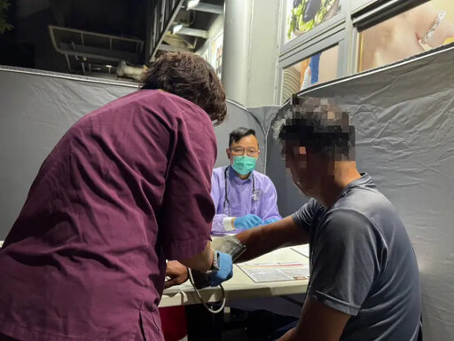 屏縣府攜手多方資源 提供街友醫療外展服務