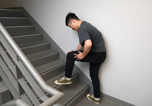 男膝痛竟是退化性關節炎!幹細胞治療免住院
