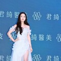 直擊／化身Elsa現身台北！金泰希美貌0死角