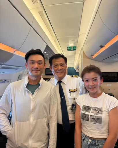 醫護夫妻空中救援昏迷老婦!華航機長親道謝