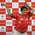 大師兄也會！43歲林智勝球場跳〈大展鴻圖〉