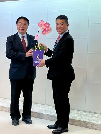 黃偉哲訪宮城縣盼教育交流傳承友誼
