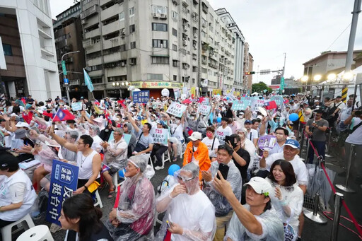 白委民進黨部外狂噴「X恁涼」上萬小草嗨翻