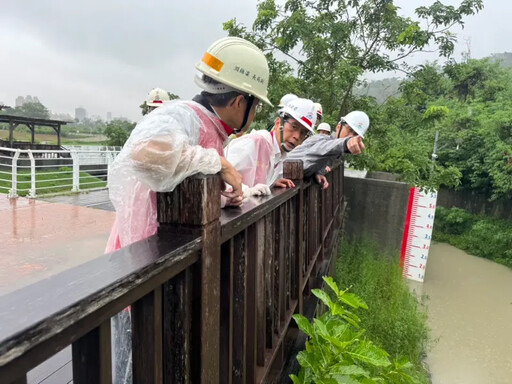 視察防汛整備 陳其邁:落實側溝排水通暢