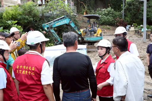 暴雨重創台中多區 市府搶通災區籲民眾警戒