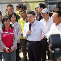關心災後農產重建 卓榮泰視察嘉義溫室設施