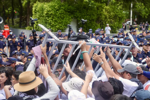 民眾黨「走讀」爆衝突8警傷 蔣萬安表態了