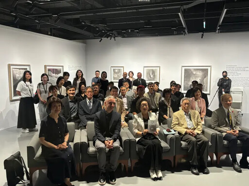 藝術家高行健 師大美術館展覽「心象繪畫」