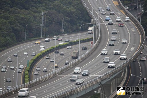 教師節連假車流湧現 高公局：建議午後出發
