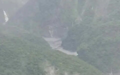 堰塞湖維持紅色警戒 聽到連9響警報快撤離