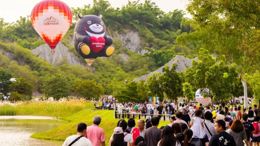 高雄愛月熱氣球首週3天湧入逾4萬人次
