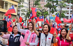 柯志恩到果貿升旗：未來要讓國旗飄揚全高雄