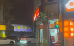 鳳凰颱風狂襲宜蘭！蝦皮包裹飄出店外泡水中